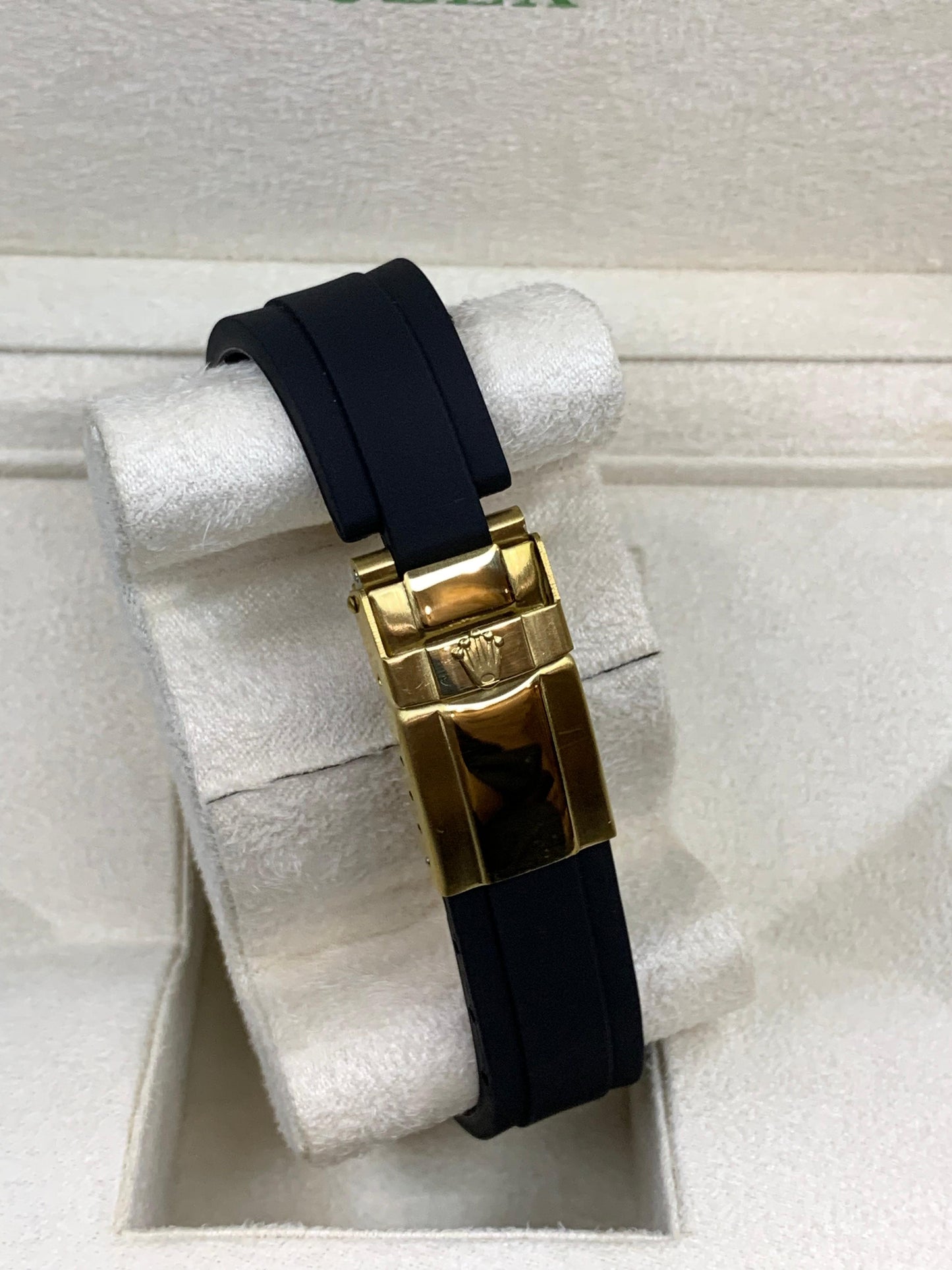 Rlx Daytona Strap Golden Black Dial