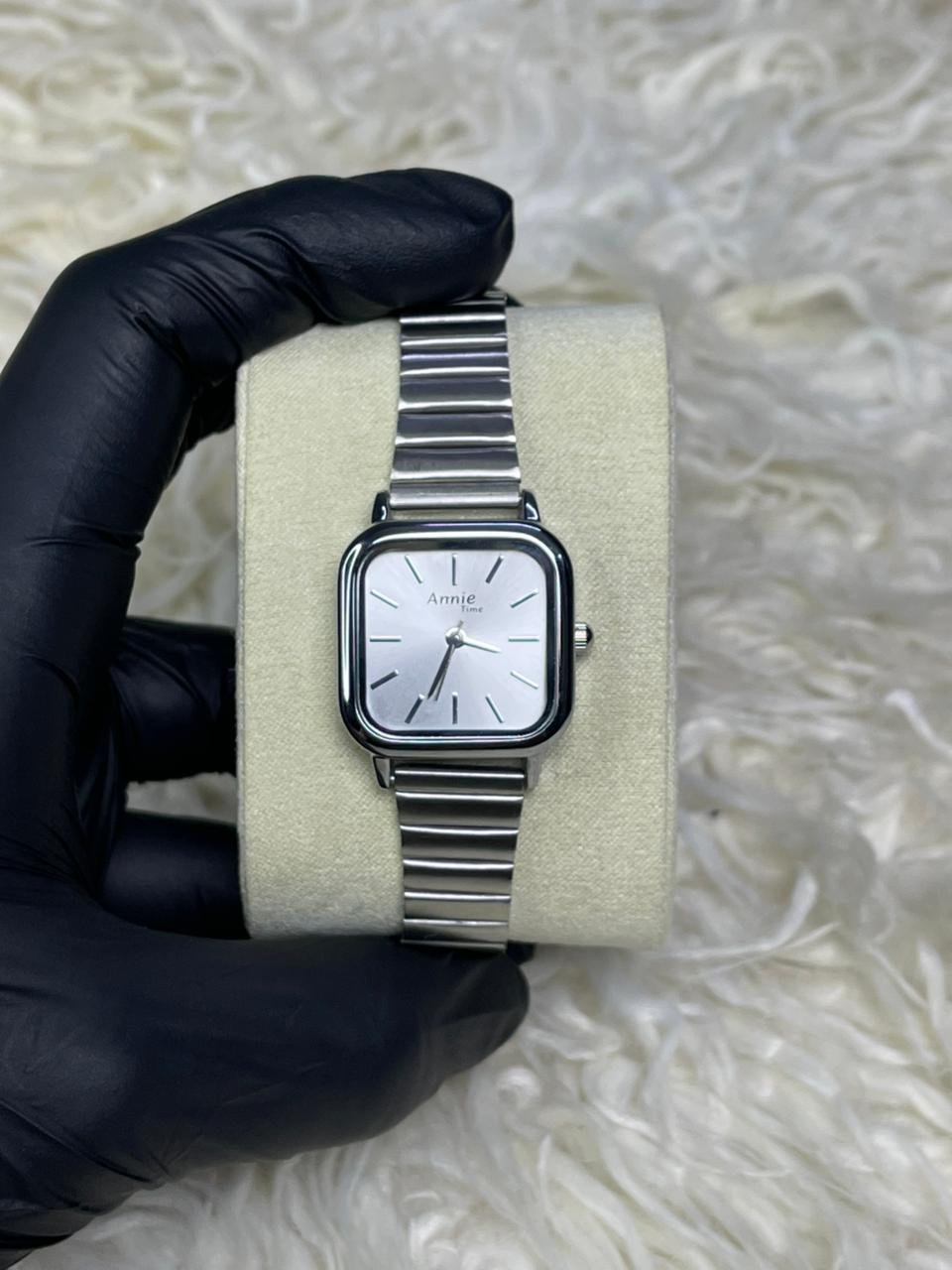 Annie Time Silver Chain White Square Dial