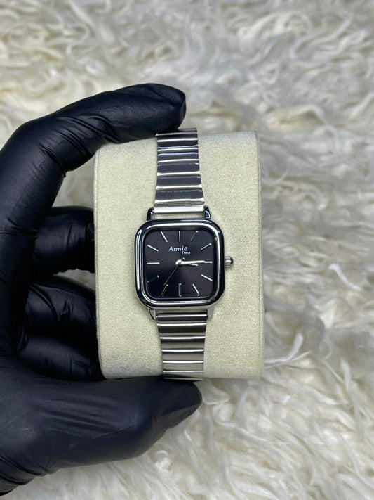 Annie Time Silver Chain Black Square Dial
