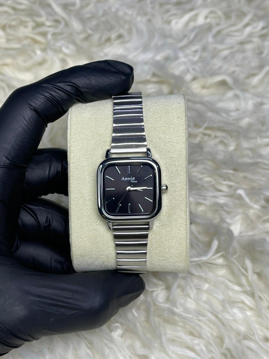 Annie Time Silver Chain Black Square Dial
